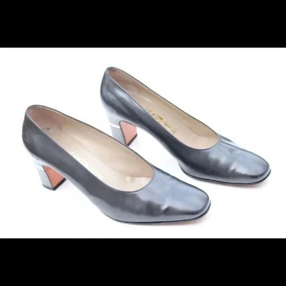 Salvatore Ferragamo pumps - Picture 1 of 7